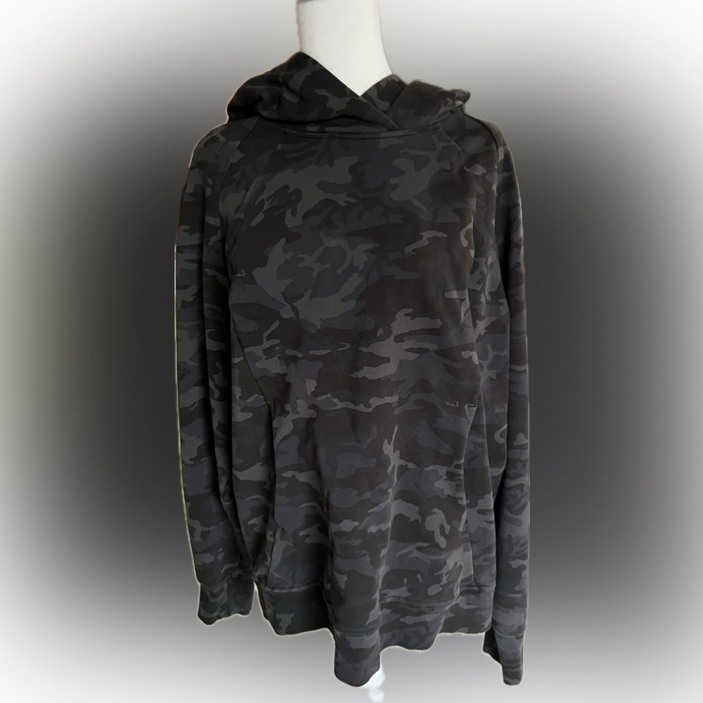 Lululemon Women’s Black Camo Scuba Hoody Light Terry Fleece